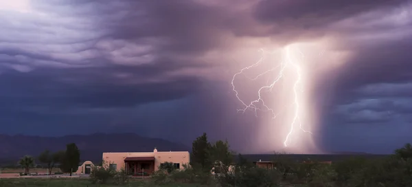 A Dance of Lightning in the Foothills — Stock Photo, Image