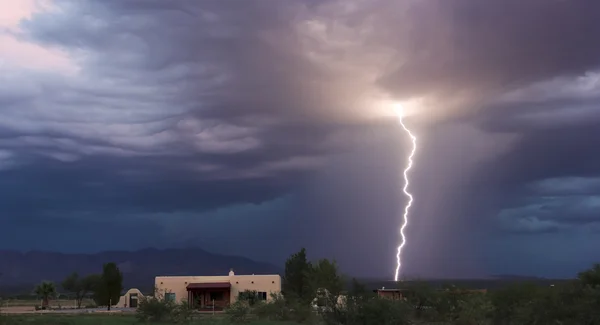 A Bolt of Lightning in the Foothills — Stock Photo, Image