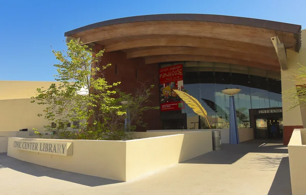 Un colpo della Biblioteca del Centro Civico di Scottsdale — Foto Stock