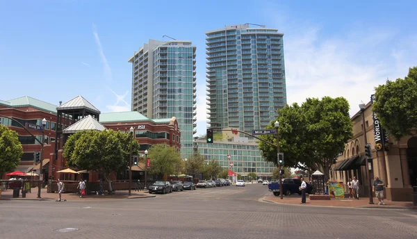 Une vue des appartements sixième Ouest, tempe — Photo