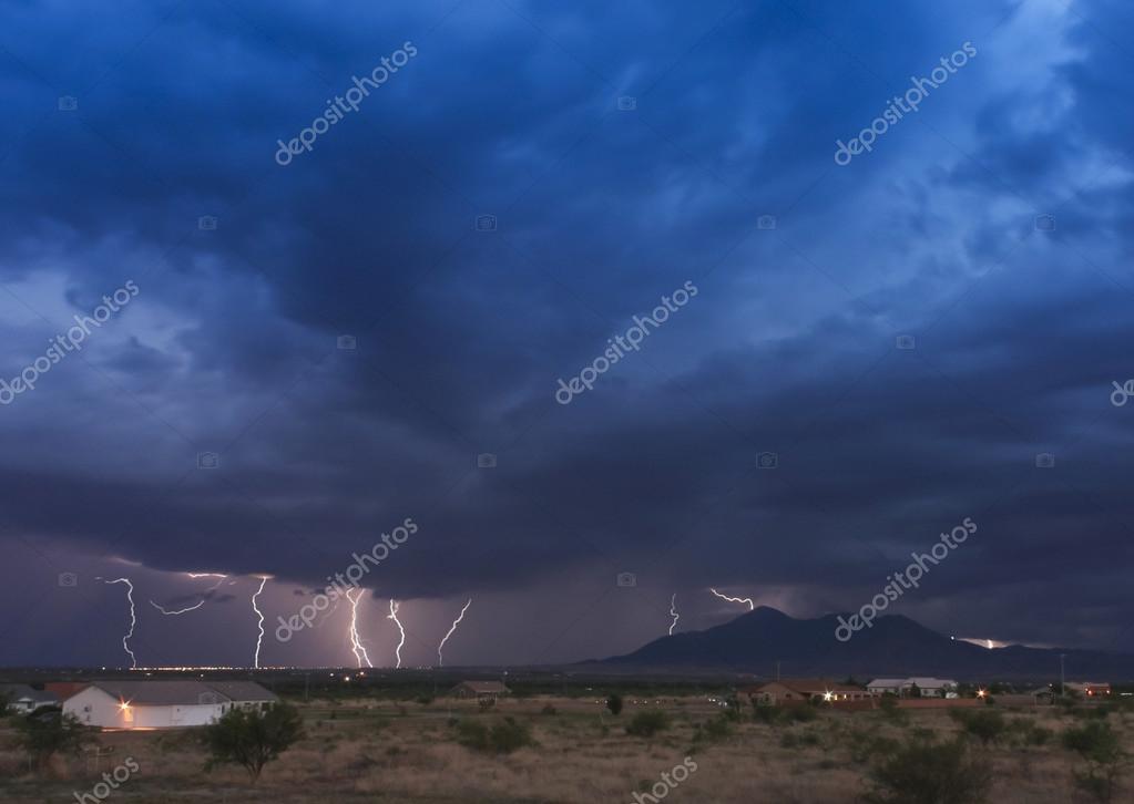 A Dance of Lightning Bolts Near San Jose — Stock Photo © neilld 49664093