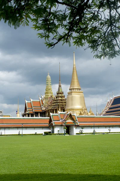 位于曼谷的宏伟宫殿 — 图库照片