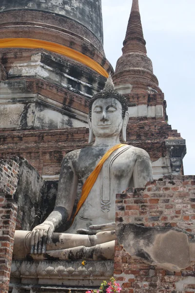 Der Buddha-Status des Wat Yaichaimongkon in der Provinz Ayuttaya, Thailand — Stockfoto