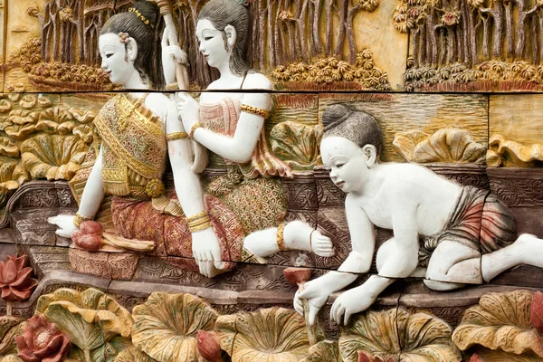 Native molding art on wall in thai style — Stock Photo, Image