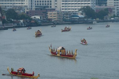 Bangkok, Tayland-hayır vember, 2: royal mavna alayı egzersizleri yapılacak royal kathin töreni vesilesiyle yerleştirmek wat arun ratchavararam, Bangkok, Tayland novem ber 2,2012,.