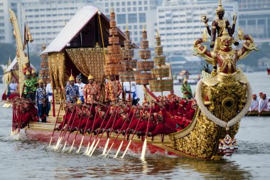Bangkok, Tayland-hayır vember, 2: royal mavna alayı egzersizleri yapılacak royal kathin töreni vesilesiyle yerleştirmek wat arun ratchavararam, Bangkok, Tayland novem ber 2,2012,.