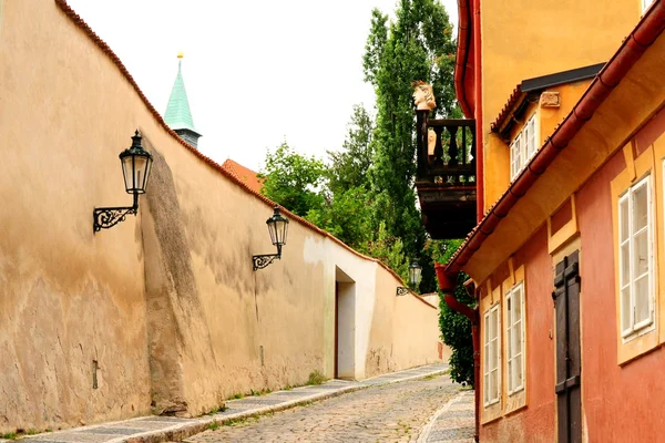 Pintoresco barrio medieval de Praga —  Fotos de Stock