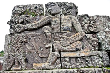 stenen ambachtelijke in candi jago tempel en gedenkteken aan singosari koning