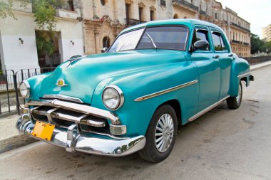 Havana klasik mavi plymouth. Küba.