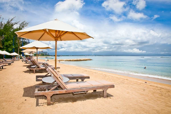 Praia de Sanur bonita em Bali — Fotografia de Stock