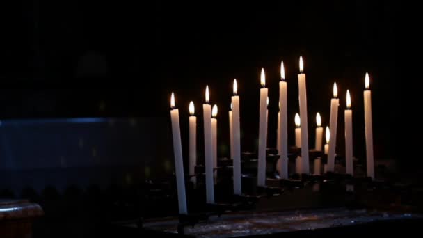 Candles in the church — Stock Video