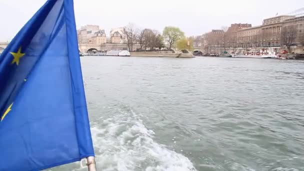 欧盟旗帜上的船 — 图库视频影像