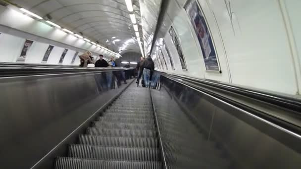 Rolltreppe — Stockvideo