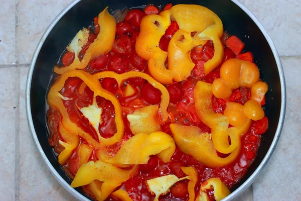 Peppers cooking — Stock Photo, Image