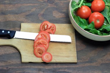 dilimlenmiş domates