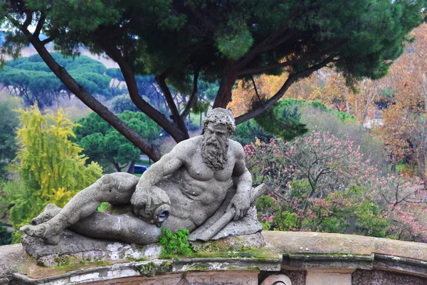 Staty i villa celimontana — Stockfoto