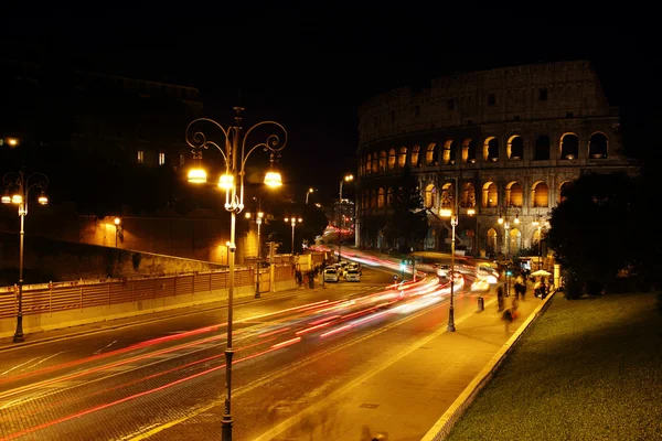 Koloseum w nocy — Zdjęcie stockowe