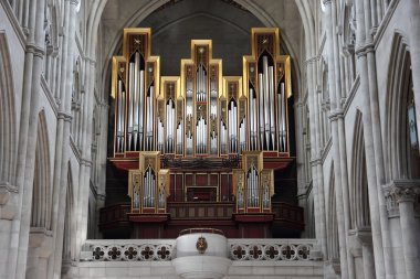 Madrid'da almudena Katedrali