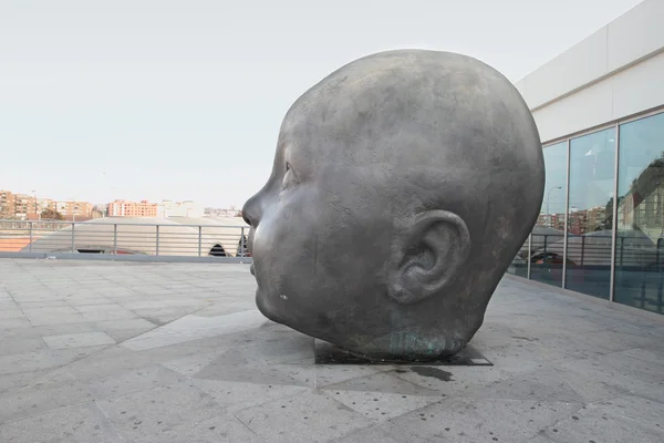 Bambino faccia statua — Foto Stock