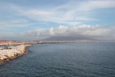Vesuvius ve Napoli sahil