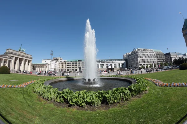 Brandenburg Fountain — Stock Photo, Image