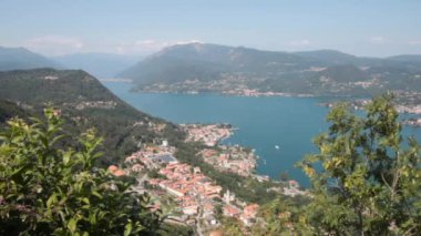 Lake orta görünümü