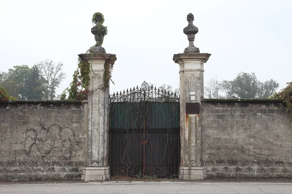 Old gate — Stock Photo, Image