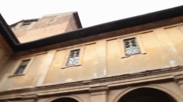 Quattro incoronati kostel — Stock video