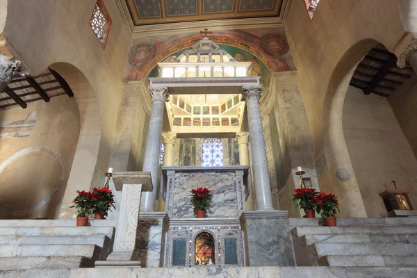 Ciborium in san giorgio al velabro, rom — Stockfoto