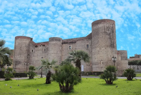 Ursino castle i catania — Stockfoto