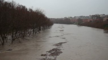 Tiber Nehri onun banka tatili
