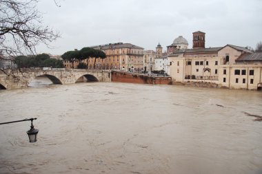 Tiber Nehri onun banka tatili