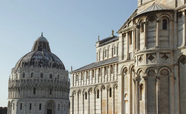 Duomo square i pisa, Italien — Stockfoto