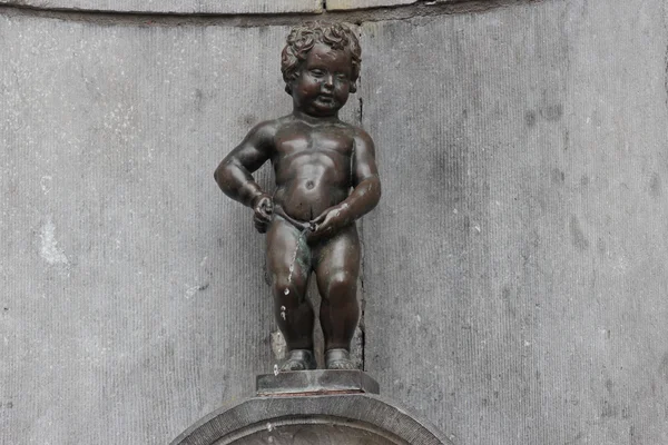 Manneken pis i bruxelles — Stockfoto