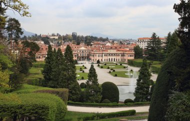 Palazzo estense, varese Belediye Binası
