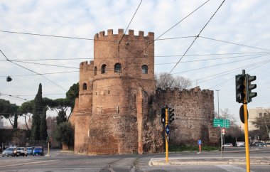 Roma 'daki Porta San Paolo.