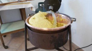 Bellagio bölgesinin tipik yemeği, Como Lake, İtalya