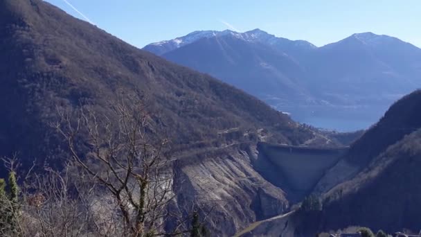 Verzasca Suíça Janeiro 2022 Barragem Verzasca Deixou Quase Vazia — Vídeo de Stock