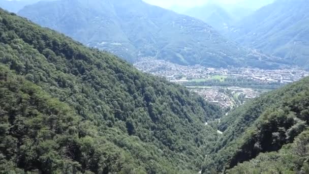 270 Meters Long Tibetan Bridge Rugged Valley Separates Communities Sementina — ストック動画