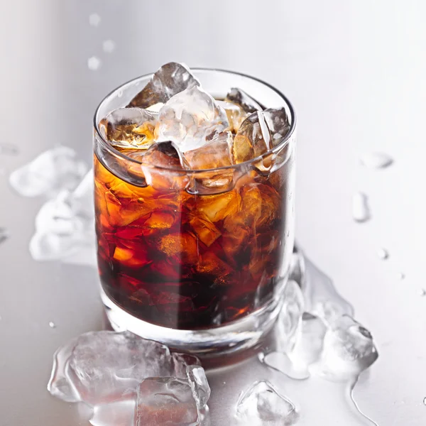 Cola avec glace — Photo
