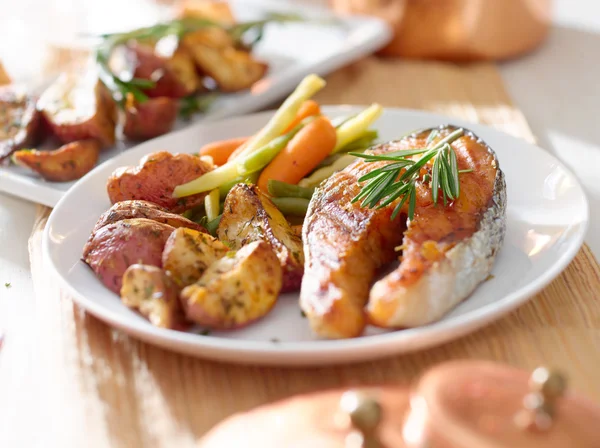 Salmon steak — Stock Photo, Image