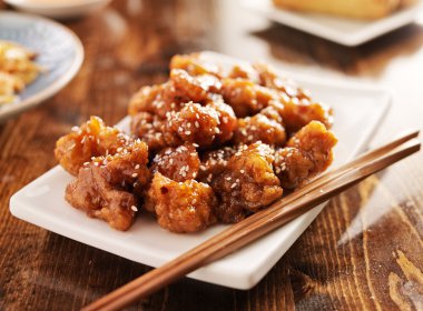 chopsticks Çinli Susamlı tavuk