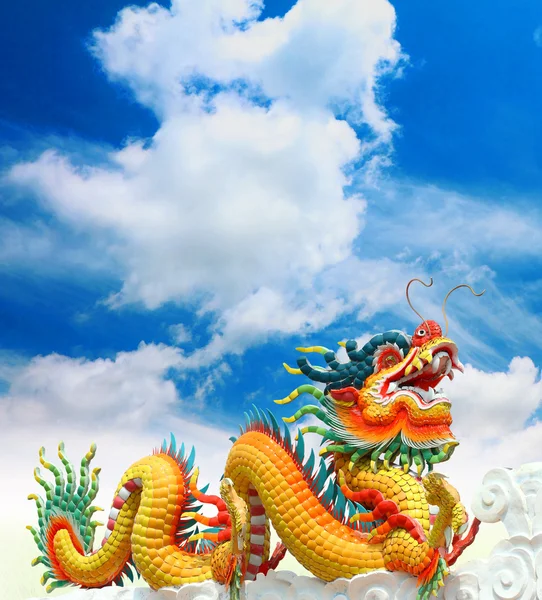 Chinese dragons standbeeld — Stockfoto