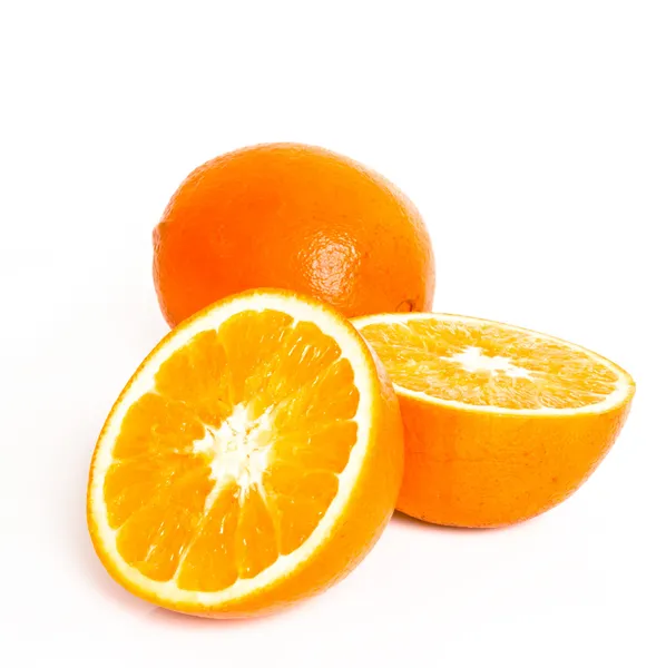 Mogna orange frukter isolerade — Stockfoto