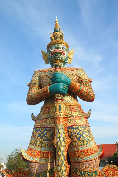 Статуя хранителя индийской эпической рамаяны — стоковое фото