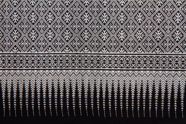 Tay tarzı geleneksel el dokuması kumaşlar