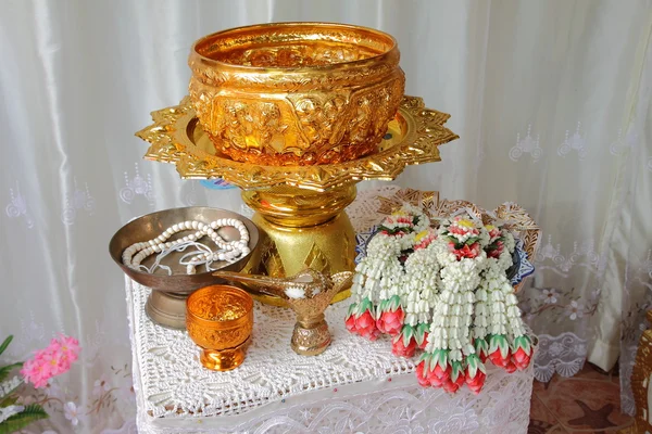 Bless water in Thai wedding — Stock Photo, Image