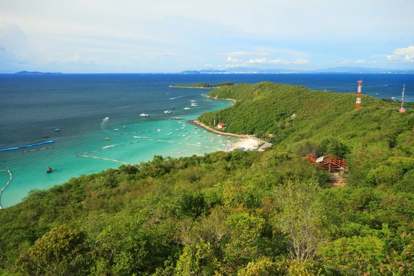 パタヤ市で島ラーン島熱帯ビーチ. — ストック写真