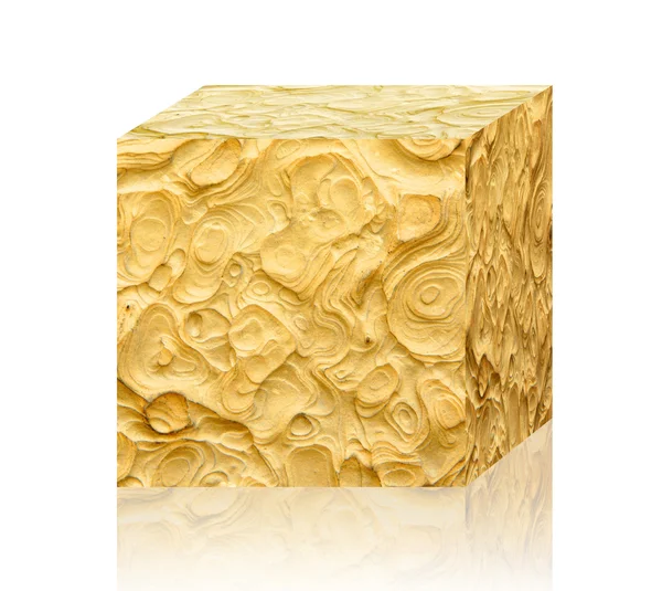 Куб из желтого камня с вырезанной дорожкой . — стоковое фото