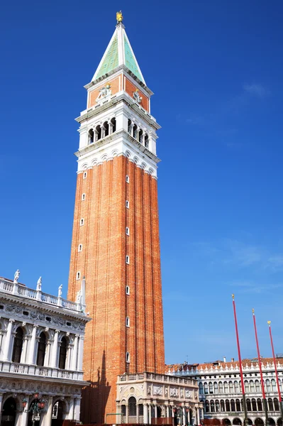 Campanile San Marcos en Venecia, ITALIA — Foto de Stock